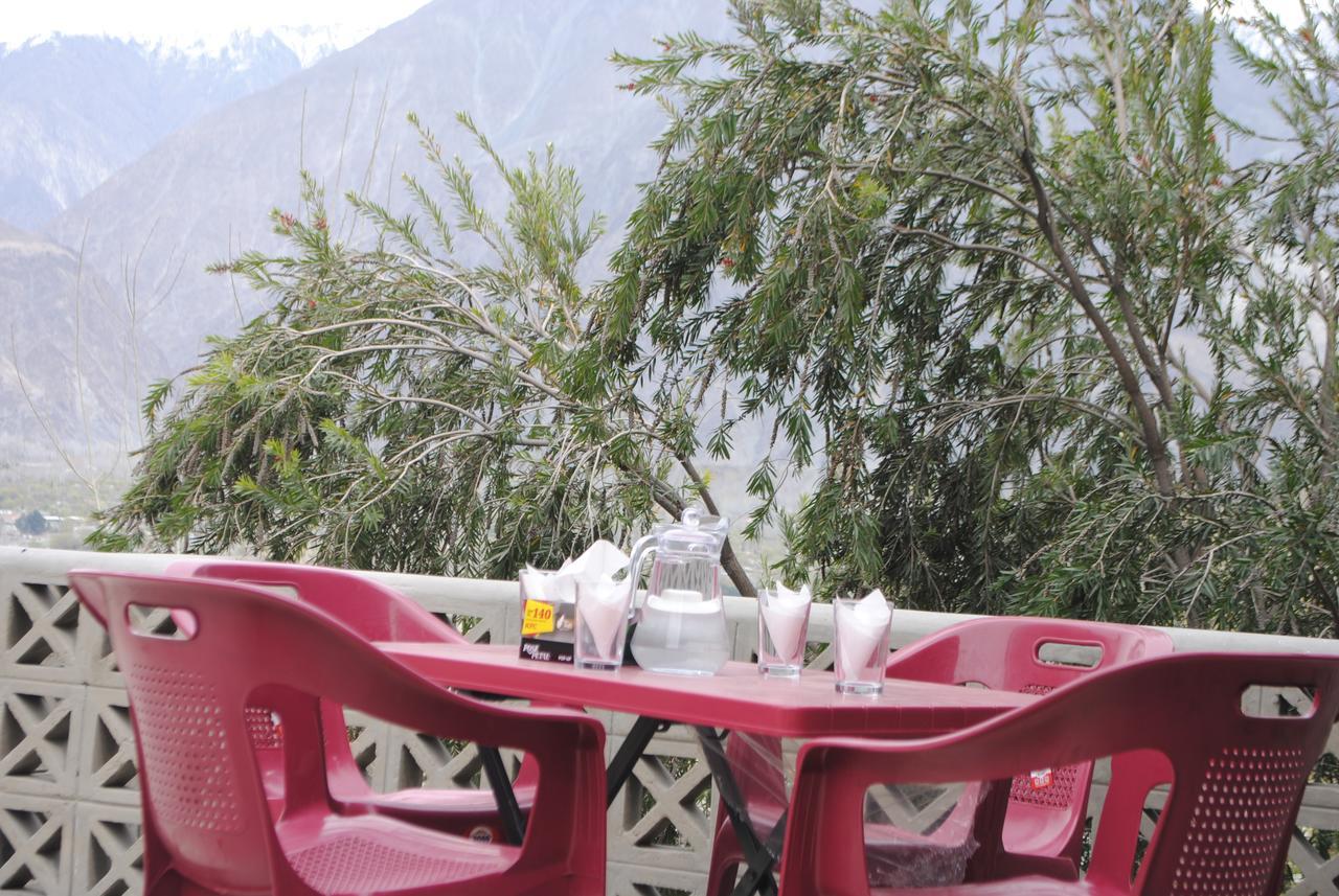 Cozy Lodge Gilgit Exterior foto